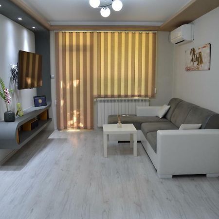 Luxury Apartment Near Varna, Located In Targovishte Exteriör bild